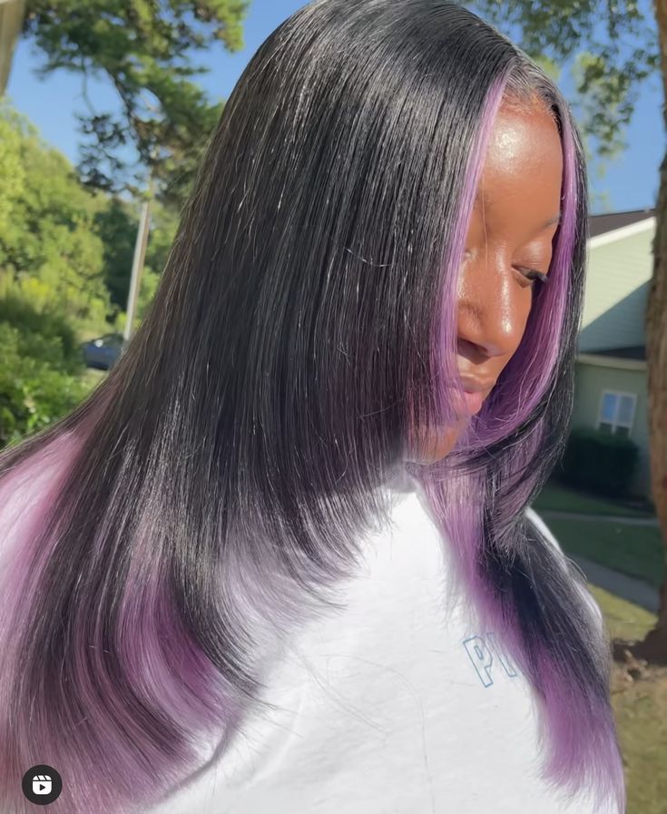 Dyed Front Streaks Natural Hair, Purple And Silver Hair, Iron Hairstyles, Peekaboo Hair Colors, Girl Hair Colors, Peekaboo Hair, Birthday Hairstyles, Gorgeous Hairstyles, Haircut Pictures