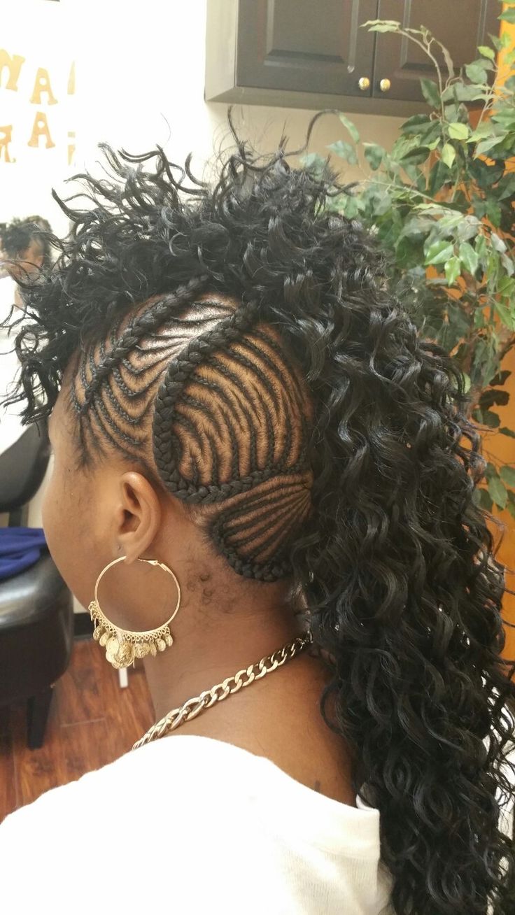 Mohawkkkk Mohawk Braid Styles, Braided Mohawk, Braided Mohawk Hairstyles, Hair Doos, Faux Locks, Shaved Hair Designs, Beef Empanadas, Natural Hair Short Cuts, Braiding Styles