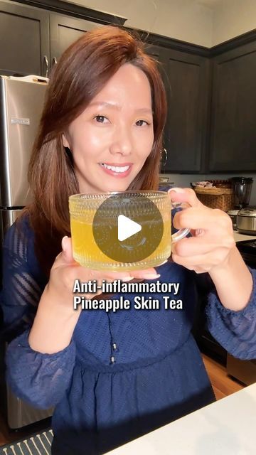 Mama Linda on Instagram: "✨🍍One of the key benefits of pineapple skin tea is its powerful anti-inflammatory properties. The combination of ginger, cinnamon, turmeric, and pineapple peel works together to help reduce inflammation in the body. 

Turmeric contains curcumin, a potent anti-inflammatory compound, while ginger, bromelain from pineapple peel, and cinnamaldehyde from cinnamon all work together to help ease inflammation.

Some health benefits of pineapple skin tea:
* Anti-inflammatory Power: Ginger, turmeric, and bromelain in pineapple help reduce inflammation and reducing discomfort. 

* Rich in Vitamin C: Pineapple peel provides a boost of Vitamin C, which helps strengthen the immune system and promote skin health. 

* Aids Digestion: The bromelain in pineapple skin and core supp Pineapple Skin Tea, Health Benefits Of Pineapple, Benefits Of Pineapple, Pineapple Skin, Pineapple Health Benefits, Tea Blends Recipes, Pineapple Benefits, Scd Diet, Skin Tea