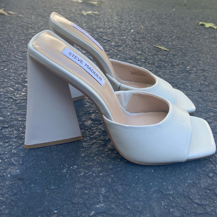 Chunky Steve Madden Bone/Cream Colored Block Heel. Size 7.5 Can Also Fit A Size 7 Never Worn Brand New Perfect Shoes For A Graduation/Event (These Sold Out Fast During The Busy Season And Had Limited Sizes) Trendy Cream Block Heel Shoes, Trendy Cream Block Heel Heels, Trendy Cream Pointed Toe Heels, Trendy Cream Block Heels, Trendy Cream Almond Toe Heels, Trendy Cream Heels With Reinforced Heel, Trendy Cream Heels With Padded Heel, Trendy Cream Heels For Spring, Chic Medium Width Heels For Day Out