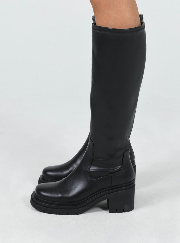 Knee-high boots Princess Polly Lower Impact Upper & insole: 100% Waterbased PU Lining:100% Fabric Outsole: 100% Rubber Faux leather material Zip fastening at side Rounded toe Treaded sole Padded footbed Heel height: 7cm / 2.7in Womens Knee High Boots Outfit, Black Tall Boots Outfit, Black Boot Outfit, Black Fall Boots, Going Out Boots, Knee High Boots Low Heel, Long Boots Outfit Winter, Black Boots Platform, Mid Length Boots