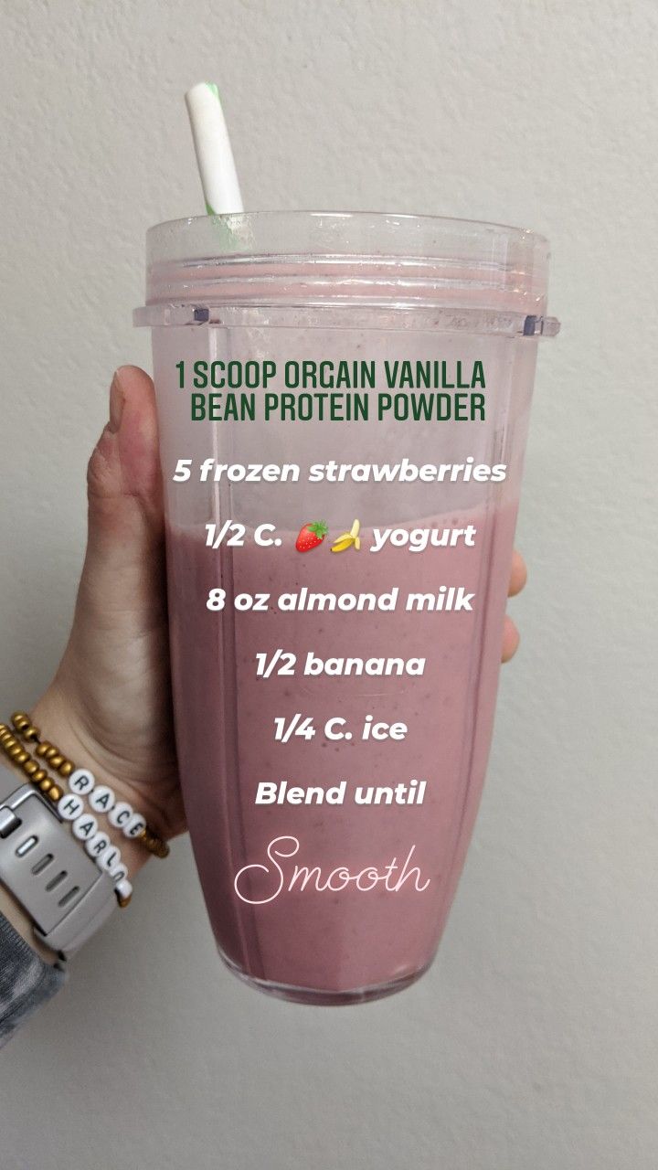 Smoothie strawberry banana yogurt Protein Morning Shakes, Morning Shakes Healthy, Strawberry Protein Shake Recipes, Best Morning Shakes Healthy Smoothies, Strawberry Protein Shake, Protein Shake Fruit, Morning Protein Smoothie, Optivia Strawberry Shake Hacks, Protein Powder Recipes Shakes