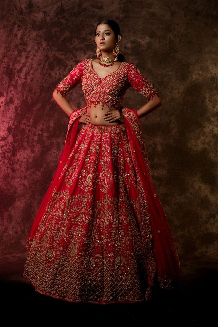 Cherry red embroidered lehenga by Pallavi Poddar Cherry Red Lehenga, Red Lehenga Bridal, Batik Print Dress, Lehenga Bridal, Choli Dress, Anarkali Lehenga, Organza Lehenga, Bridal Lehenga Collection, Designer Bridal Lehenga