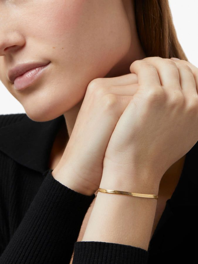 Modern Bracelet With Strap For Friendship, Classic Bangle Bracelets For Friendship, Classic Friendship Bangle Bracelets, Modern Friendship Bracelet Jewelry, Minimalist Everyday Jewelry With Bracelet Strap, Elegant Bangle Bracelets For Friendship, Timeless Adjustable Gold Bracelet For Everyday, Elegant Bangle Bracelet For Friendship, Everyday Minimalist Jewelry With Bracelet Strap