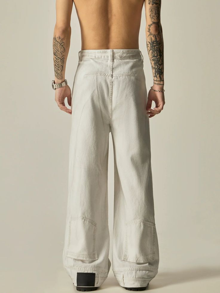 Perfect for warm weather, these ivory linen blend ultra-wide leg trousers provide a comfortable and stylish fit. With a blend of linen and rayon, these trousers offer a lightweight and breathable option for any occasion. The ultra-wide leg design adds a fashionable touch, making these trousers a versatile addition to any wardrobe. model: 174cm 61kg L material: cotton 95% viscose 5% White Linen Pants For Spring, Off White Cotton Wide Leg Pants For Spring, Spring Off White Cotton Wide Leg Pants, White Relaxed Fit Linen Bottoms, Cream Wide Leg Relaxed Fit Pants, White Linen Wide Leg Casual Pants, Casual White Linen Wide Leg Pants, Casual Off White Cotton Wide Leg Pants, Casual Off-white Cotton Wide Leg Pants