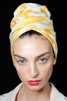 Missoni Turban Headscarf Ideas, Street Style Stockholm, Turban Styles, Head Wrap Styles, How To Wear A Scarf, 2015 Hairstyles, Turban Headwrap, Turban Style, Hair Wraps