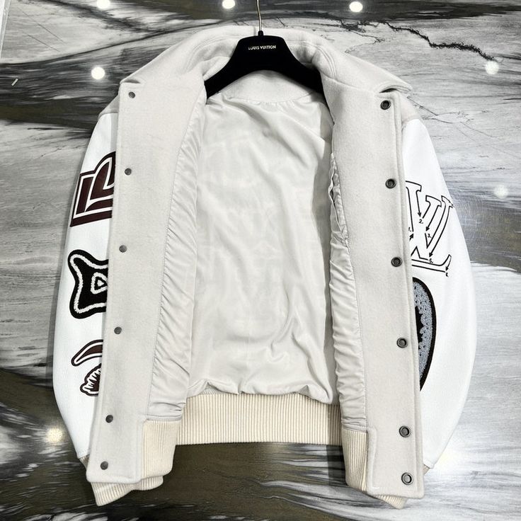 Size: XS, S, M, L, XL, XXL, XXXL It comes with Dust box, Care manual, Tag, and Paper bag.Size Guide: Luxury White Outerwear For Streetwear, Luxury White Streetwear Outerwear, Luxury Streetwear Tops For Fall, Luxury Fall Streetwear Tops, Men Clothes, Paper Bag, Things To Come, Mens Outfits, France