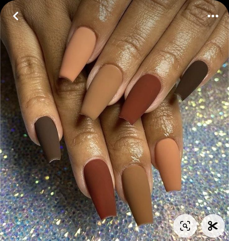 Fall Nails Alternating Colors, Dusky Skin Nail Art, Fall Colors For Nails Autumn, Fall Nails 2023 Matte, Fall Nails Different Color Each Nail, Matte Brown Acrylic Nails, Autumn Nails Acrylic Short Square, Fall Color Palette Nails, Stylish Fall Nails