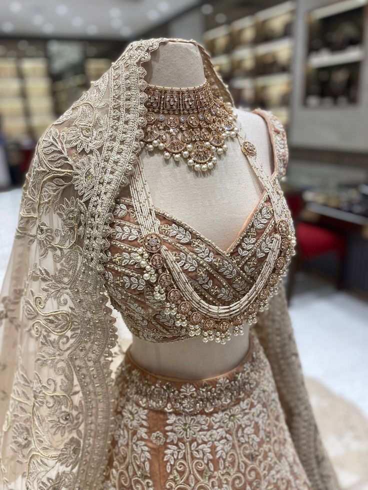 Be the willowy diva of the night with this gorgeous Bridal Lehenga NL-021! Featuring delicate embroidery and intricate beading, this stunning outfit will have all eyes on you as you dance the night away. Perfect for an oh-so-fabulous wedding! WASH CARE INSTRUCTIONS - Please Dry clean only when it is applicable. Fabric: Velvet Ready to Ship! Bridal Lengha Designs Latest, Best Indian Wedding Dresses, Latest Bridal Lehenga Designs, Chic Prom Dresses, Stylish Prom Dress, Bridal Lengha, Latest Bridal Lehenga, Wedding Lehenga Designs, Latest Bridal Dresses