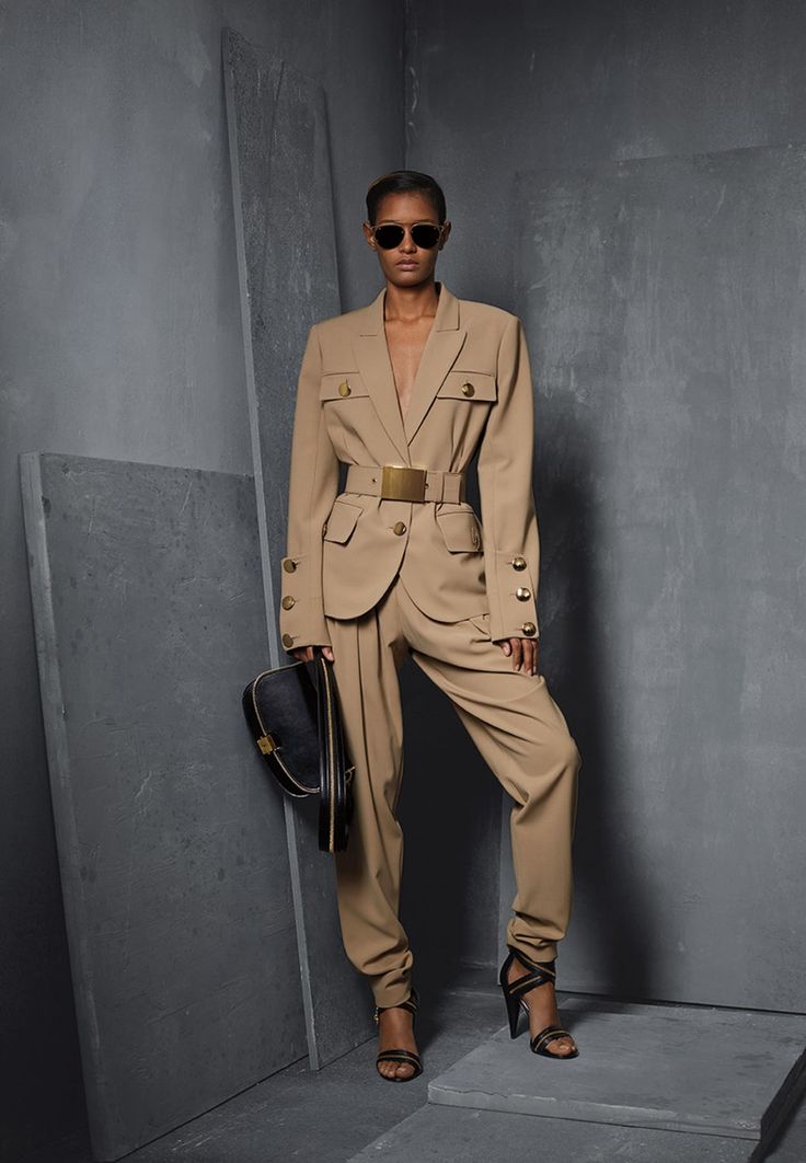 Pre Fall Fashion, Safari Style, Michael Kors Collection, 2017 Fashion, Style Accessories, Fall 2017, Suit Fashion, Mode Inspiration, Fashion 2017