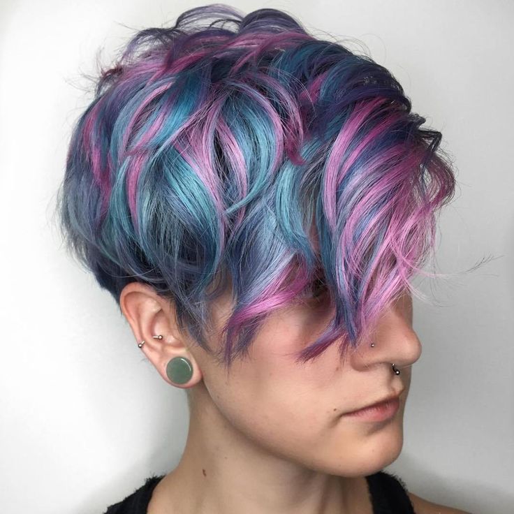 Pastel Blue Pixie With Pink Highlights Cotton Candy Hair Short, Colorful Pixie Cut, Pixie Cut Hair Color, Pixie Color, Pixie Hair Color, Edgy Hairstyles, Future Hairstyles, Vivid Hair, Short Choppy Haircuts