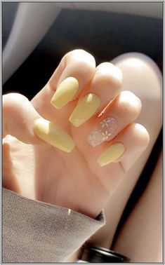 Yellow Nails Design Square, Pastel Yellow Nails, Gel French Manicure, French Pedicure, Clear Acrylic Nails, Yellow Nail, Her Nails, Simple Acrylic Nails, Acrylic Nails Coffin Short