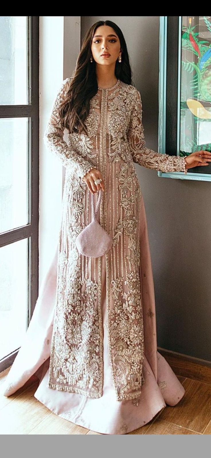 Trending Pakistani Outfits For Wedding, Eastern Party Wear, Pakistani Latest Dresses Style 2023, Pak Wedding Dresses, Pakistani Floor Length Dress, Modern Pakistani Wedding Dress, Pakistani Bridesmaids Dresses, Walima Formal Dresses, Pakistani Lengha Dress