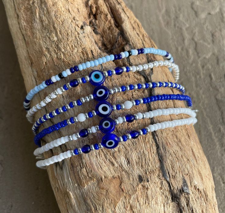 Evil Eye Bracelet Diy, Evil Eye Jewelry Bracelet, Earth Bracelet, Festival Jewellery, Wave To Earth, Summer Jewellery, Diy Beaded Bracelets, Evil Eye Beads, Boho Jewellery