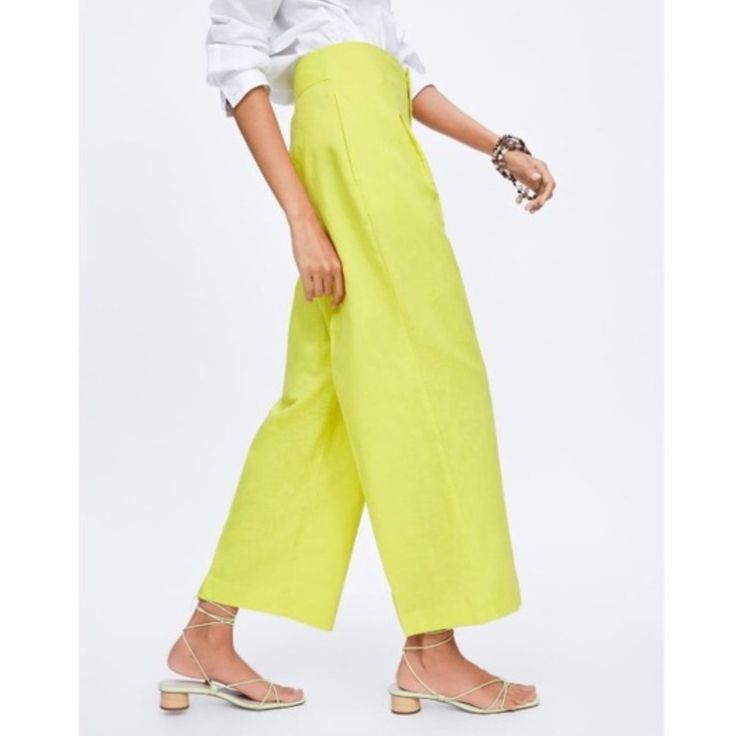 Nwt Zara Lime Green Cotton / Linen Blend Wide Leg Trouser Bloggers Fav Xs Pockets Wide Leg Cotton/Linen Wide Leg Bloggers Fav Yellow Linen Bottoms For Spring, Chic Yellow Bottoms For Spring, Chic Yellow Spring Bottoms, Yellow Linen Pants For Spring, Yellow High-waist Pants For Summer, Chic Yellow Wide Leg Bottoms, High Waist Yellow Pants For Summer, Zara Yellow Bottoms For Summer, Zara Yellow Bottoms For Vacation