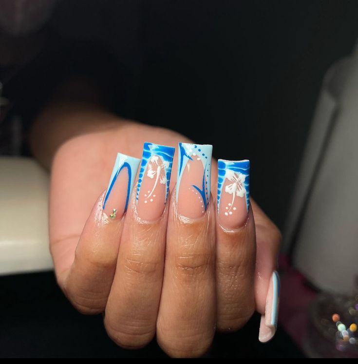 Short Blue Nails With Design, Blue Teal Nails, Summer Themed Nails, Birthday Nails Blue, Blue Short Acrylic Nails, Blue Birthday Nails, Aqua Blue Nails, Aqua Nails, Teal Nails