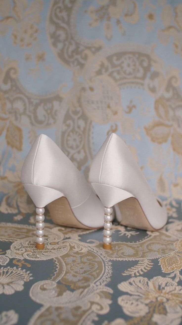 Classic Wedding Shoes With Removable Insole And Pointed Toe, Classic 4-inch Heels For Wedding, Classic Fitted White Wedding Shoes, Classic White Court Shoes With Padded Heel, Classic White Court Shoes With Deep Heel Cup, Classic Wedding Heels With Deep Heel Cup, Formal White Wedding Shoes With Reinforced Heel, White Almond Toe Court Shoes With Padded Heel, Elegant White Wedding Shoes With Reinforced Heel