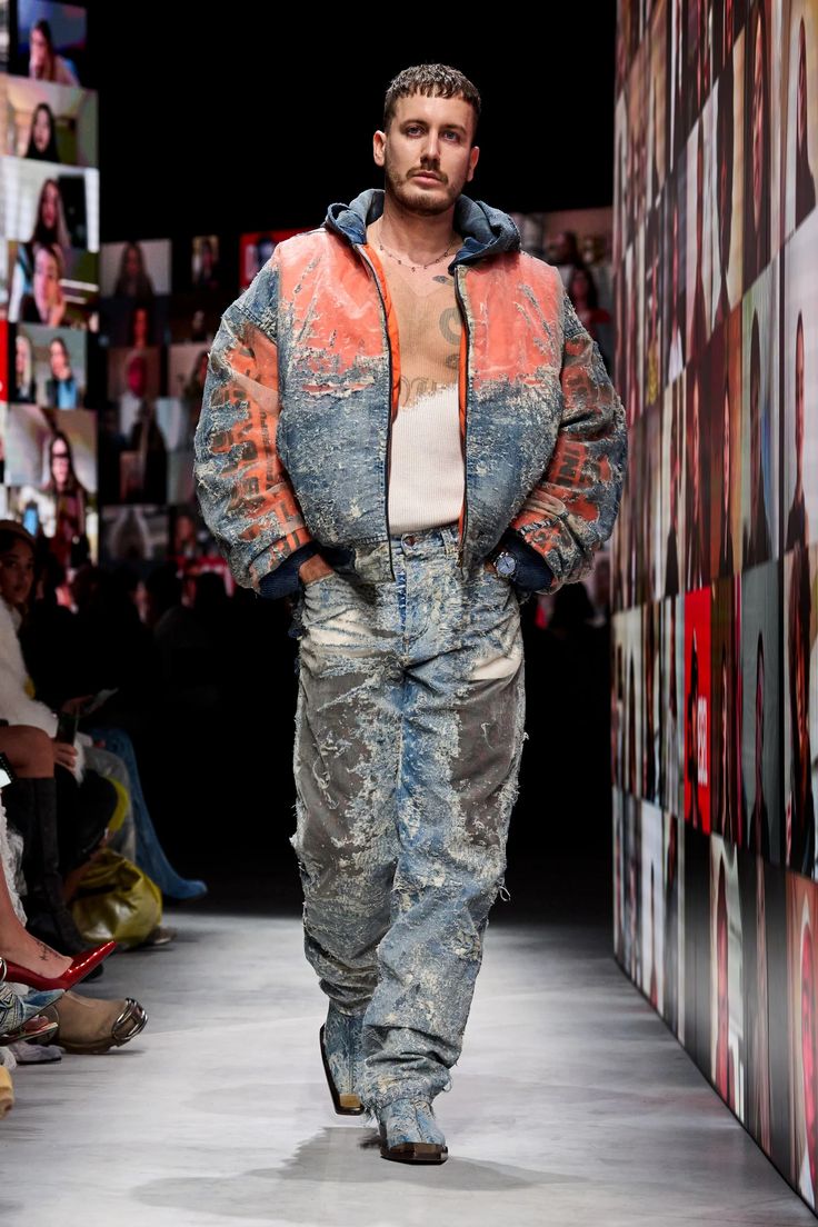 Diesel Fall 2024 Ready-to-Wear Fashion Show | Vogue Denim Attire, Winter 2024 Fashion, Diesel Fashion, Streetwear Fashion Men, 2024 Runway, F Men, Being Watched, Diesel Denim, Street Fashion Men Streetwear