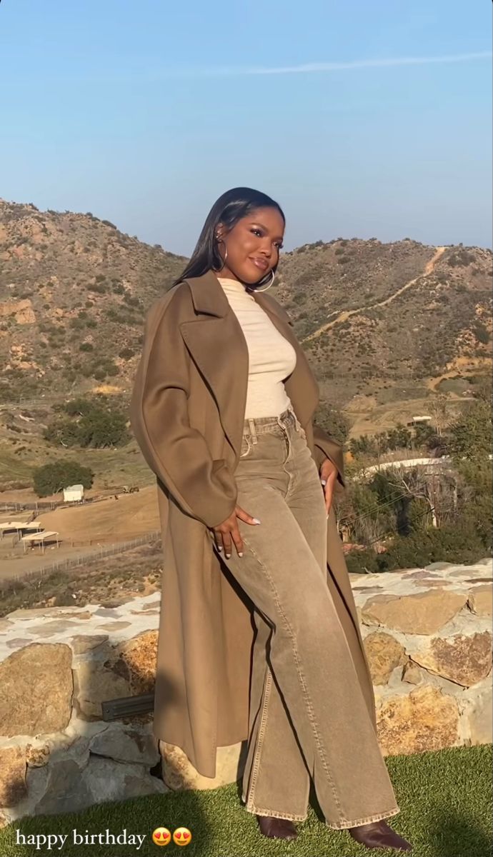 Ryan Destiny Style Casual, Neiman Marcus Aesthetic, Brown Chic Outfit, Esthetician Aesthetic Outfit, Classy Plus Size Outfits Fall, Winter Outfits Pear Shape, Elegant Modesty Outfit, Mystic Archetype Outfit, Black Clean Girl Outfits