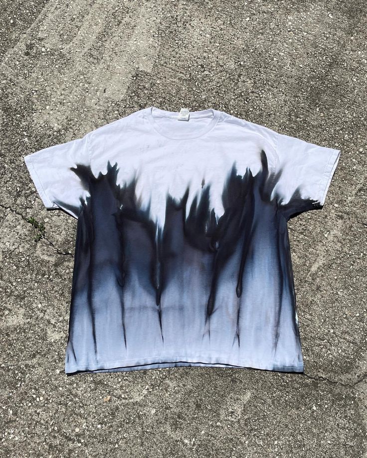 ✨ Results of my gravity dyeing / soda ash experiment I’ll make another post explaining my conclusions and which shirt is which process but for now,,, Lmk which dye pattern you like the best 🖤 (I’m obviously partial considering the cover pic of this post but I’m curious if anyone will like another one better lol) Bleach Art Shirts, Tie Dye Ideas, Dyed Clothes, Batik Ideas, Tye Dye Patterns, Fabric Dyeing Techniques, Soda Ash, Small Crafts, Cover Pic