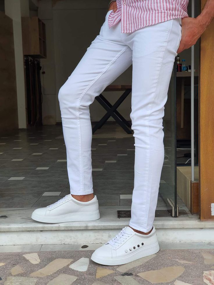 🔥 NEW COLLECTİON Collection : SPRİNG / SUMMER - 21 Product : Slim-fit Special production lycra jeans white Color code : WHİTE Available Size : 30-31-32-33-34-36Jeans material : %98 Cotton , %2 ElestanMachine washable : Yes Washing instructions : Wash seperately to washFitting : Slim-fit Package included : Jeans White Fitted Cotton Bottoms, Fitted White Cotton Bottoms, White Slim Fit Bottoms For Spring, White Slim Fit Straight Leg Pants, Modern Fitted White Bottoms, Summer Stretch White Pants, White Slim Fit Casual Pants, White Slim Fit Bottoms For Summer, Fitted White Jeans With Five Pockets