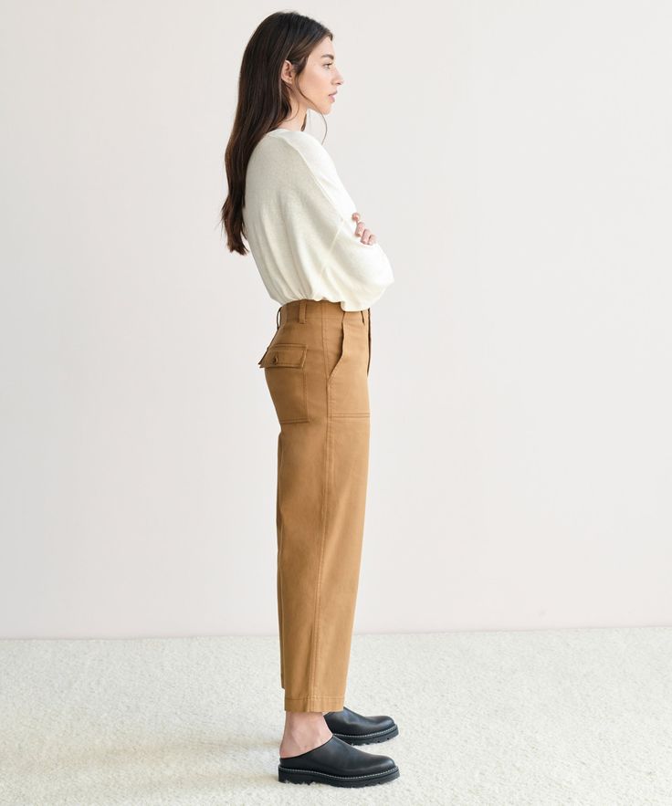 Ranger Trouser – Jenni Kayne Tan Trousers Outfit, Camel Pants Outfit, Utility Pants Outfit, Corduroy Pants Outfit, Camel Pants, Tan Trousers, Trouser Outfit, Army Pants, Tan Pants