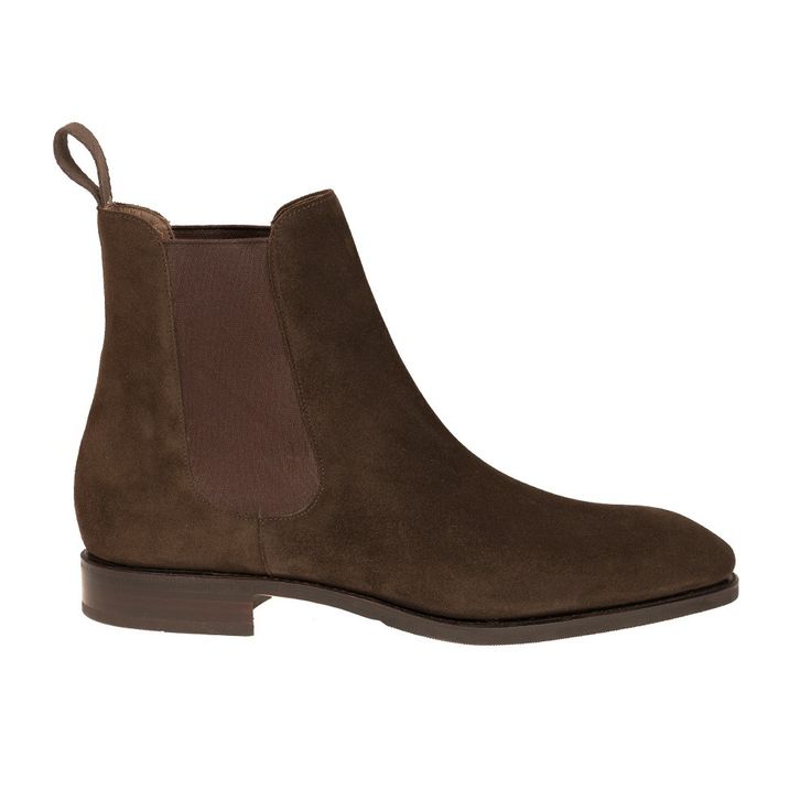 BROWN SUEDE CHELSEA BOOTS Classic Moto Ankle Boots With Suede Lining, Classic Moto Boots With Suede Lining, Classic Ankle Moto Boots With Suede Lining, Classic Brown Boots With Heel Pull Tab, Classic Ankle Boots With Suede Lining, Brown Suede Chelsea Boots, Cordovan Shoes, Mode Swag, Chelsea Boots Mens