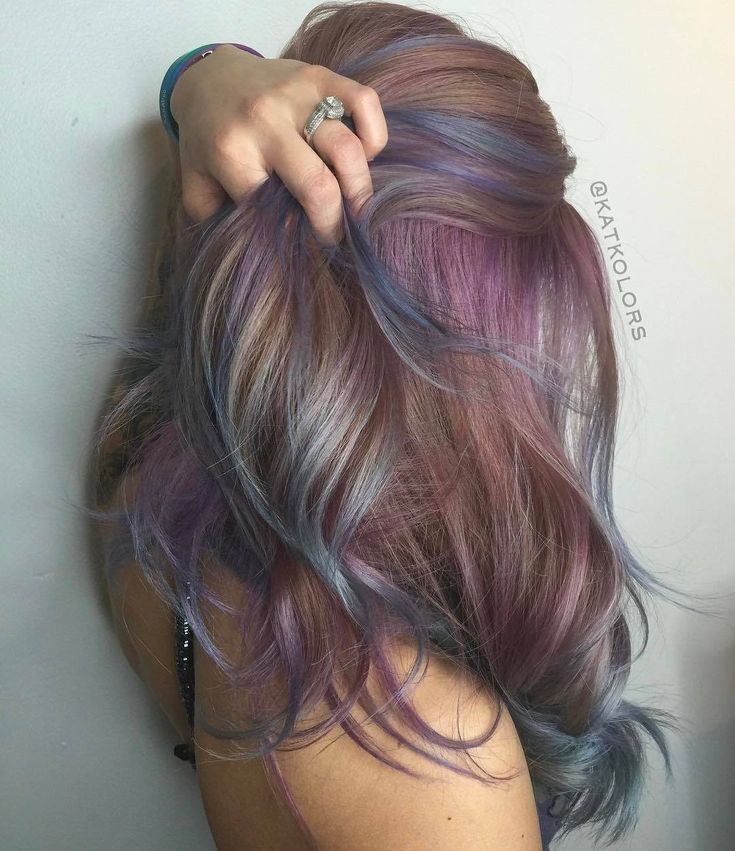 Purple Brown Hair, Purple Hair Highlights, Underlights Hair, Hair Colorful, Dusty Lilac, Purple Highlights, Lilac Hair, Hair Color And Cut, Brown Hair With Highlights