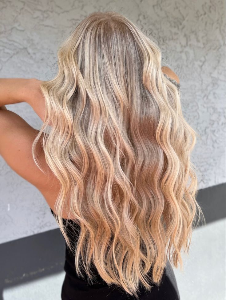 Highlights For Already Blonde Hair, Cooler Tones Blonde Hair, Blonde Hair Color Ideas Extensions, Creamy Cool Blonde Hair, Honey Blonde Hair Platinum Highlights, Highlights Inspo Blonde, Full Highlights On Blonde Hair, Cute Blonde Highlights For Blonde Hair, Cute Blonde Hair Ideas