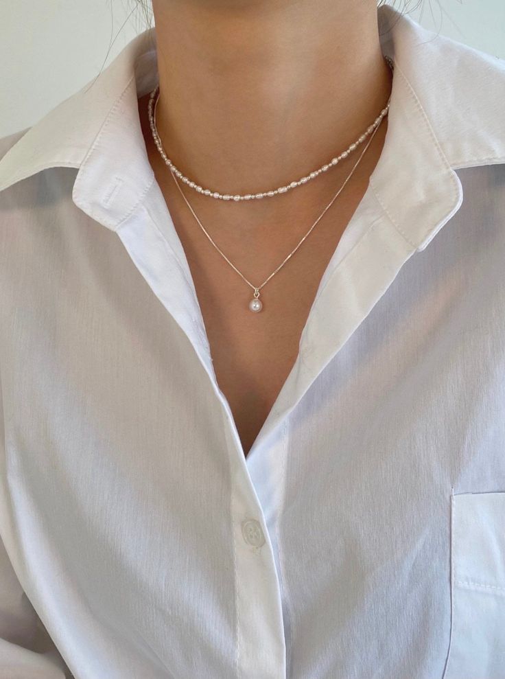 Details Pearl drop necklace Product Info Color: Silver Material: 925 silver [Our Policy] Exchange/refund are available within 7 days after receiving the product(s).Exchange/refund are not available for any worn product(s) or products damaged by customers.Please understand ivory and white related colored products are not available for exchange or refund.Shipping fee for exchange and refund due to change in customer’s mind such as size or color change is at customer’s own expense. Shipping fee is Everyday White Teardrop Pearl Necklace, Sterling Silver Necklace With White Silver Chain, Delicate White Gold Teardrop Pendant Necklace, Dainty White Drop Necklace, Delicate White Drop Necklace, White Delicate Drop Necklace With Delicate Chain, White Teardrop Pearl Necklace In Dainty Style, Sterling Silver Teardrop Necklace With Pearl Charm, White Sterling Silver Pearl Necklace With Delicate Chain