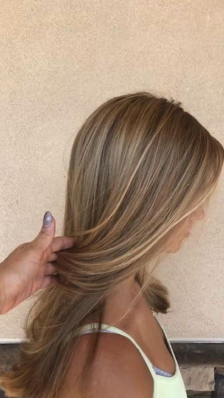 Light Brunette Hair, Blonde Hair Inspo, Light Brunette, Summer Blonde Hair, Summer Blonde, Brown Hair Inspo, Brunette Hair With Highlights, Hair 2022, Dirty Blonde Hair