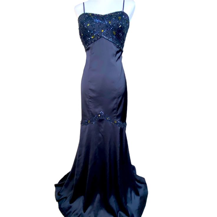 Nwt Tadashi Shoji Blue Mermaid Gown With Small Train. Stretchy Material, Beautiful Cut. Blue Mermaid Gown, Fae Dress, Nude Cocktail Dresses, Lace Long Gown, Navy Blue Gown, Black Cutout Dress, Gown Ideas, Prom Dress Inspo, Halter Cocktail Dress