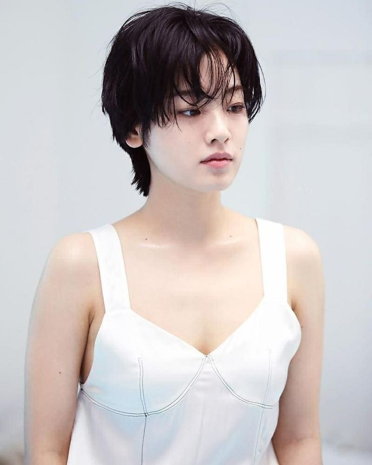 Lee Joo Young Hair, Lee Jooyoung, Lee Joo Young, Androgynous Hair, Tomboy Hairstyles, Short Hair Tomboy, Korean Short Hair, Asian Short Hair, Shot Hair Styles