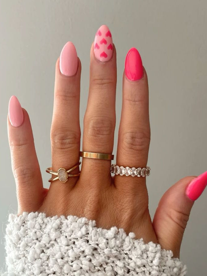 cute heart nails: neon pink nails with hearts Cute Heart Nails, Pink Valentines Day Nails, Valentine Nails Pink, Preppy Nails, Vday Nails, Heart Nail Designs, Hot Pink Nails, February Nails, Nail Designs Valentines