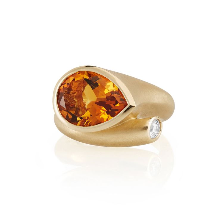 Large Whirl Orange Citrine Ring Nyc Luxury, Luxury Diamond Jewelry, Orange Citrine, Sapphire Band, Expensive Jewelry, Citrine Ring, Handmade Rings, Engraved Items, Yellow Gold Ring