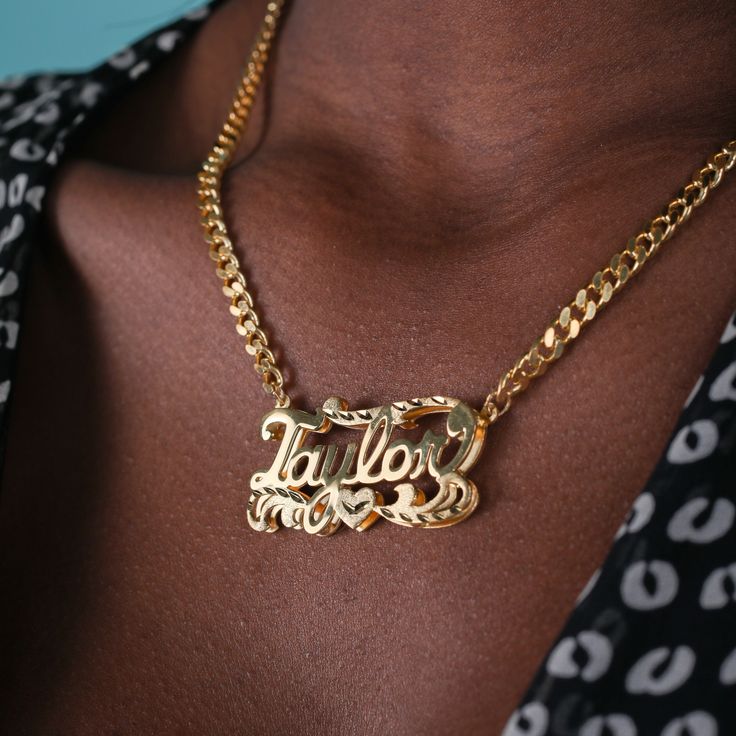 Our popular "Double Plated Name Necklace" boasts a chic and elegant design, handcrafted to perfection. The model showcases the necklace with an 18-inch Cuban chain (see video for reference). You can personalize this item with Letters, Numbers, and Roman Numerals and choose from chain lengths of 14", 16", 18", and 20". Each chain features a lobster clasp closure for secure wear.Chain width:Cuban Chain - 3.7 mmFigaro Chain - 3 mmRope Chain - 2.3 mm. Metal Selection: Gold Plated Silver Plated Sterl Solid Necklace, Dainty Initial Necklace, Name Earrings, Engraved Pendant, Jewelry Post, Nameplate Necklace, Monogram Jewelry, Daughter Necklace, Gold Monogram