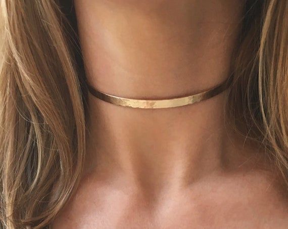 Bad Bad, Jewelry Beautiful, Prom Jewelry, Jewelry Lookbook, Gold Choker, Girly Jewelry, Lovely Jewellery, Jewelry Inspo, Cute Jewelry