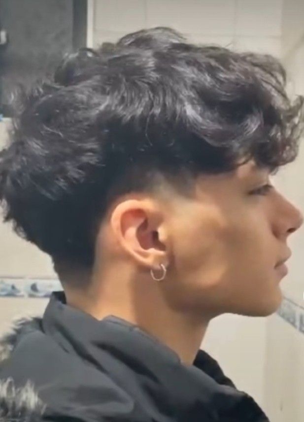 Taper Fade Short Hair, Haircut Selfie, Asian Man Haircut, Mens Haircuts Short Hair, Men Haircut Curly Hair, Haircut Curly Hair, Asian Haircut, Taper Fade Haircut, Mens Hairstyles Thick Hair