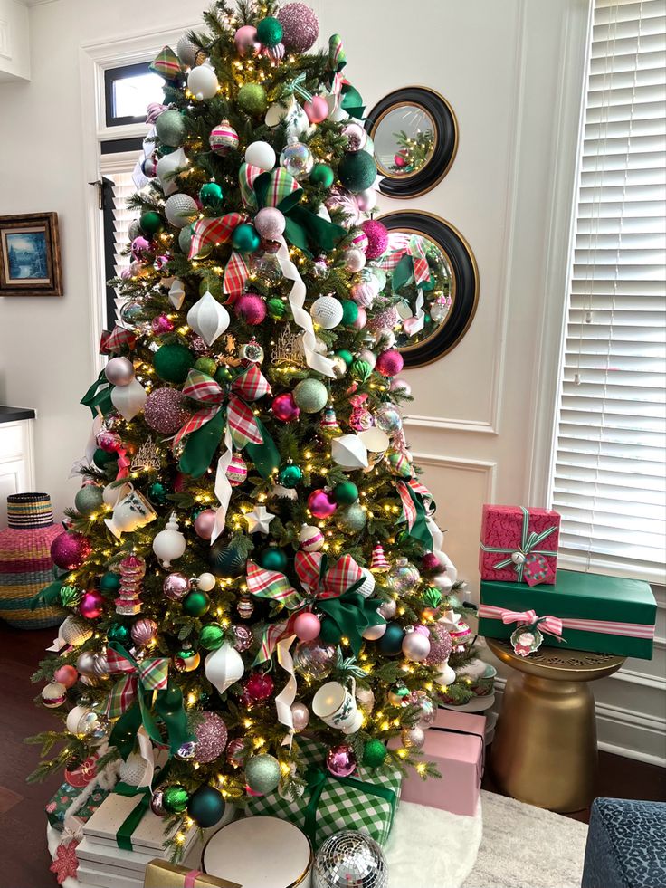 a decorated christmas tree in a living room