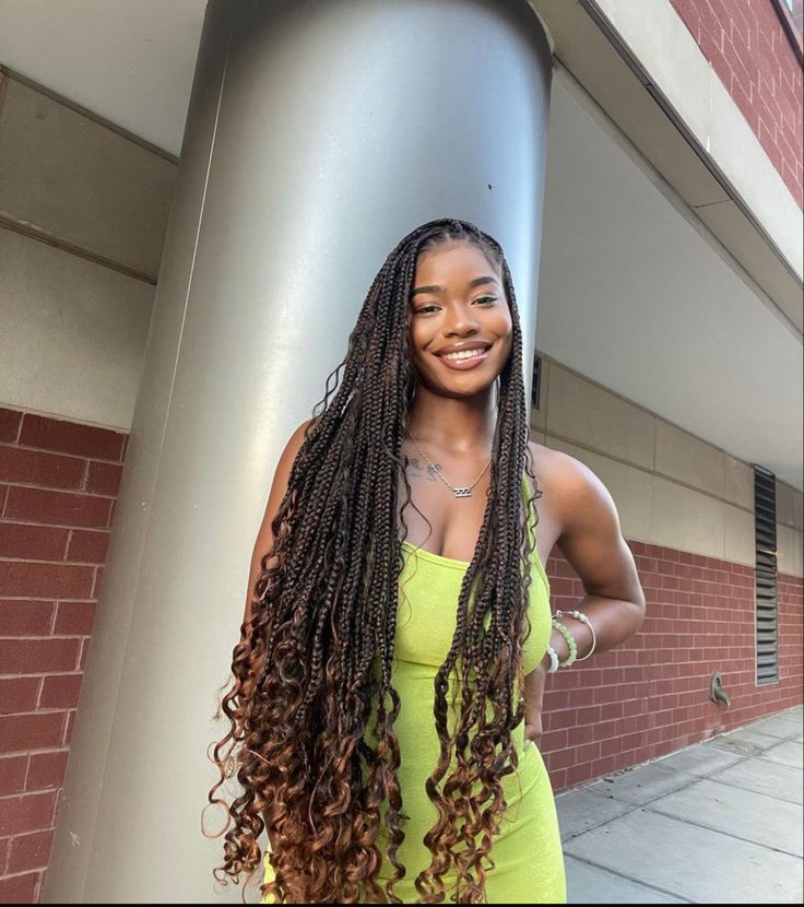 Winter Box Braids, Weave Snatched, Week Hairstyles, Twists Locs, 2024 Haircuts, Afro Braids, Haircuts For Medium Length Hair, Layered Haircuts For Medium Hair, Goddess Braids Hairstyles