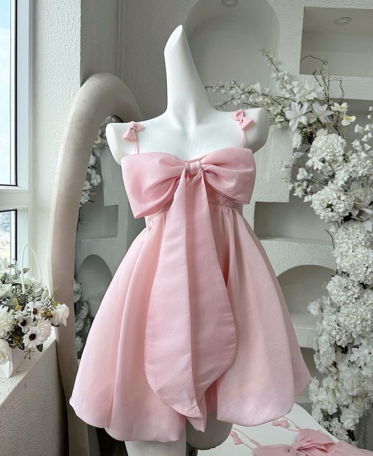 Pink Dress Valentines Day, Girly Birthday Aesthetic, Unique Birthday Dresses, 16th Birthday Outfit, Pink Core, 파티 드레스, Prom Dress Inspiration, Pink Fits, Fairy Fashion