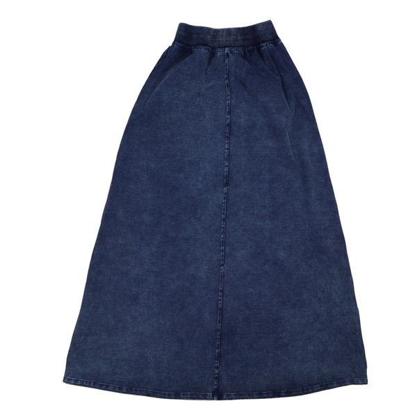 Dress your little fashionista in the chic and trendy Washed Denim Maxi Knit Skirt. Made with a blend of cotton, polyester, and spandex, this skirt is perfect for any occasion. Chic Stretch Denim Blue Skirt, Stretch Cotton Denim Skirt With Lined Detail, Stretch Cotton Denim Skirt With Lining, Casual Stretch Cotton Skirt, Stretch Cotton Dark Wash Denim Skirt, Stretch Dark Wash Denim Skirt, Casual Stretch Cotton Maxi Skirt, Stretch Cotton Denim Pencil Skirt, Non-stretch Cotton Chic Skirt