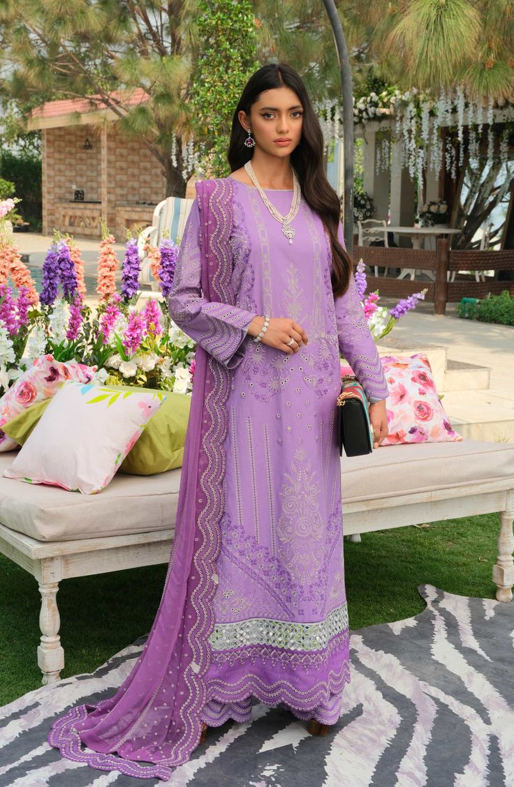 Lawn Salwar Kameez Pakistani Eid Dress in Lilac Color Eid Look, Salwar Kameez Pakistani, Eid Dress, Maria Isabel, Pakistani Party Wear, Eid Dresses, Embroidered Chiffon, Embroidered Organza, Lawn Fabric