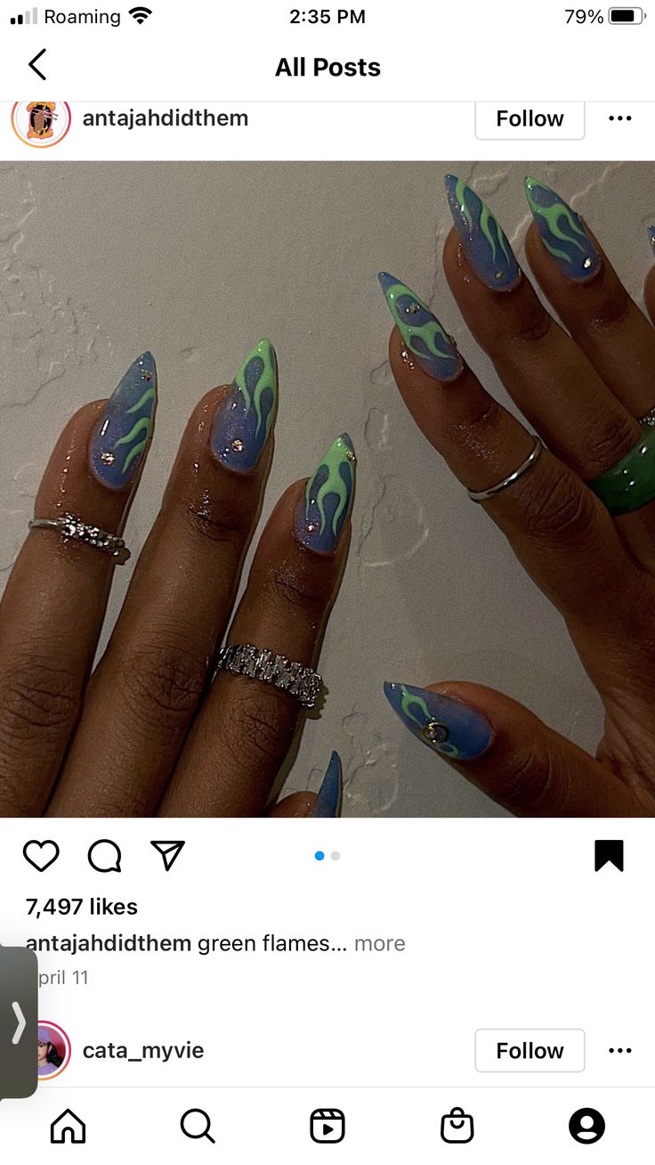 Nails 2023 Trends Airbrush, Crazy Almond Nails, Green Flames Nails, Neon Nails Acrylic, Flames Nails, Nails Original, Green Flames, Nail Design Glitter, Long Almond Nails