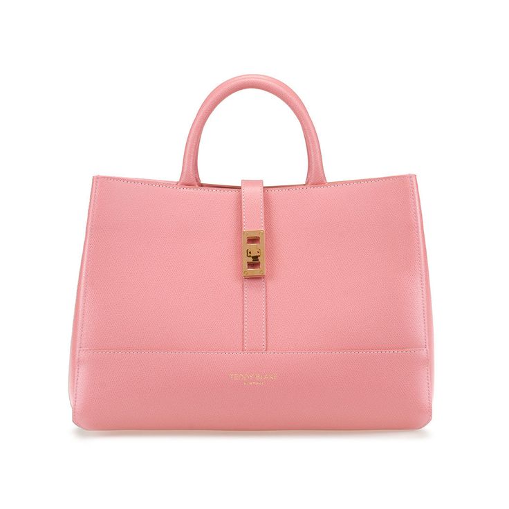 Channelling classic & modern lines it’s the perfect bag. Crafted in Italy with Palmelatto Leather