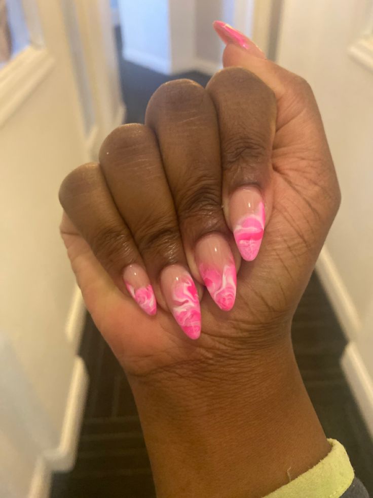 Spring Marble Nails, Marble Nails Almond, Marble Almond Nails, Short Rounded Acrylic Nails, Line Nail Designs, Almond Nails Pink, Rounded Acrylic Nails, Birthday Nail Designs, Classy Acrylic