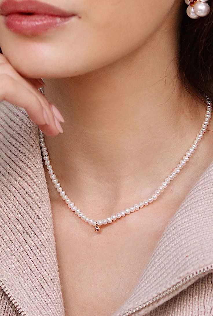 Petite Studio's Tiny Pearl Necklace Tiny Pearl Necklace, Pearl Necklace Set, High Fashion Outfits, Freshwater Cultured Pearls, Layered Look, Delicate Necklace, Body Oil, Cultured Pearls, Gold Beads