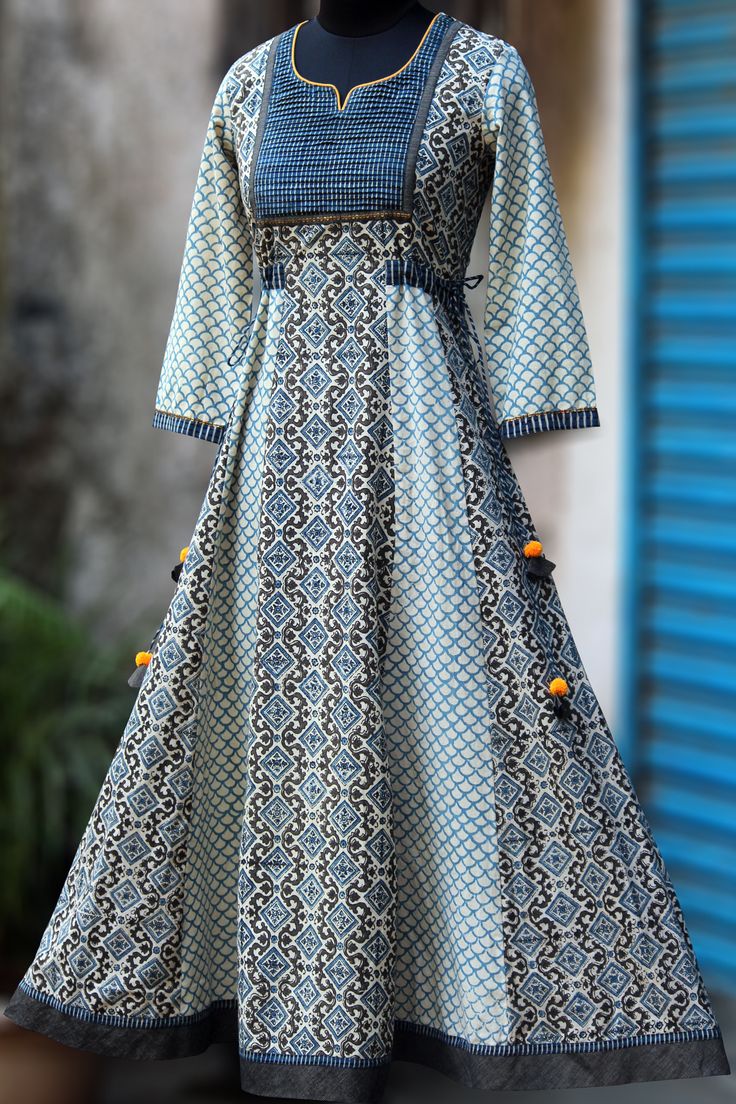 maaticrafts.com https://www.maaticrafts.com/collections/clothing/products/sufi-anarkali-indigo-waters-the-white-shore Style Kurti, Vestidos Retro, Salwar Designs, Salwar Kamiz, Cotton Kurti Designs, Kurti Neck Designs, Kurta Designs Women, Dresses Indian, Trendy Dress