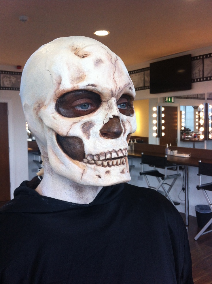 Skull prosthetic Makeup Guys, Prosthetic Eye, Comicon Costume, Prosthetic Makeup, Face Structure, Makeup Course, Fantasy Hair, Skull Makeup, Special Effects Makeup