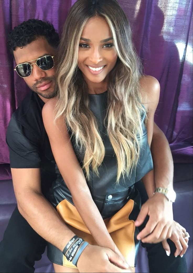 Photocorner Ideas, Ciara Blonde Hair, Ciara Hair Color, Silence Song, Ciara Style, Ciara Hair, Schwarzkopf Hair Color, Stylish Couples, Ciara And Russell Wilson